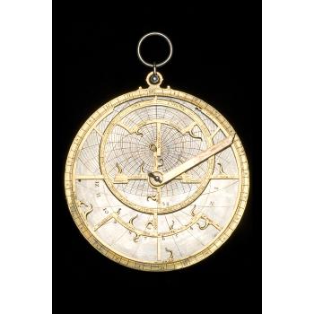 Meet the Objects: Fusoris Astrolabe